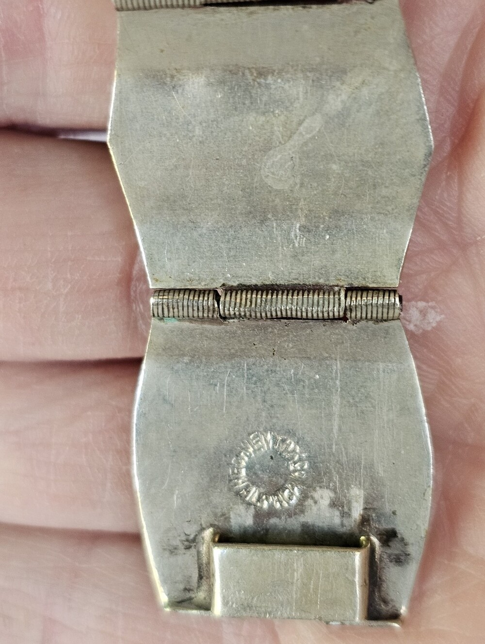 Vintage Hand Carved Abalone & Mother of Pearl Panel Bracelet! - Picture 3 of 7